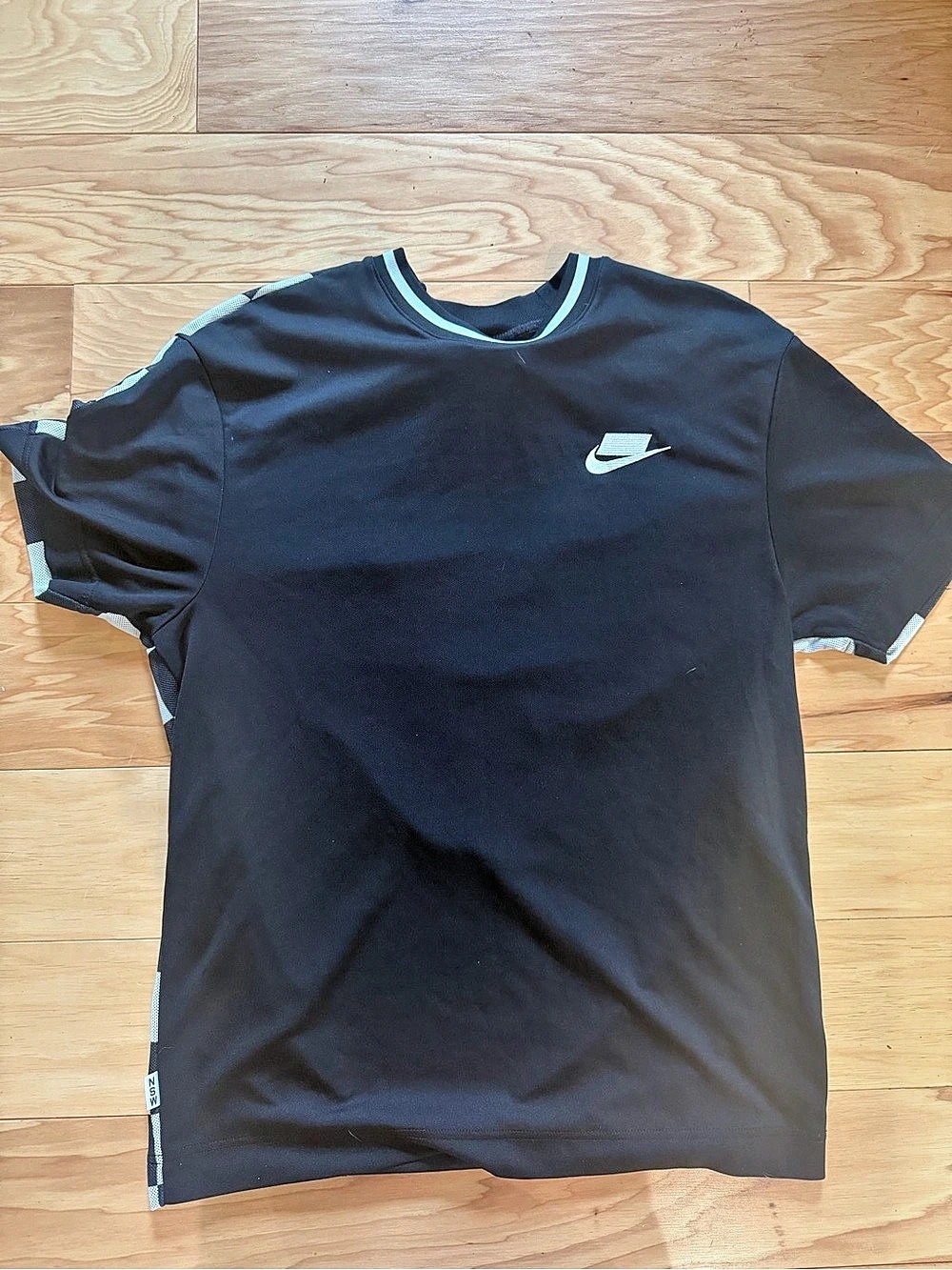 Nike Sportswear NSW Checkerboard Mesh Back Jersey T-Shirt Small